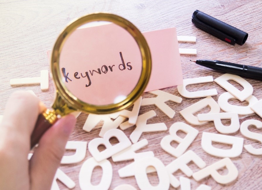 Keywords under a magnifying glass
